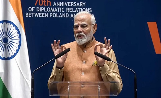 पोलैंड की धरती से पीएम का शांति संदेश, कहा- यह युग युद्ध का नहीं
