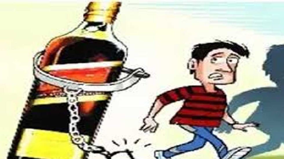 बसना : छिर्राचुआं से 40 लीटर महुआ शराब जप्त. - CG Sandesh