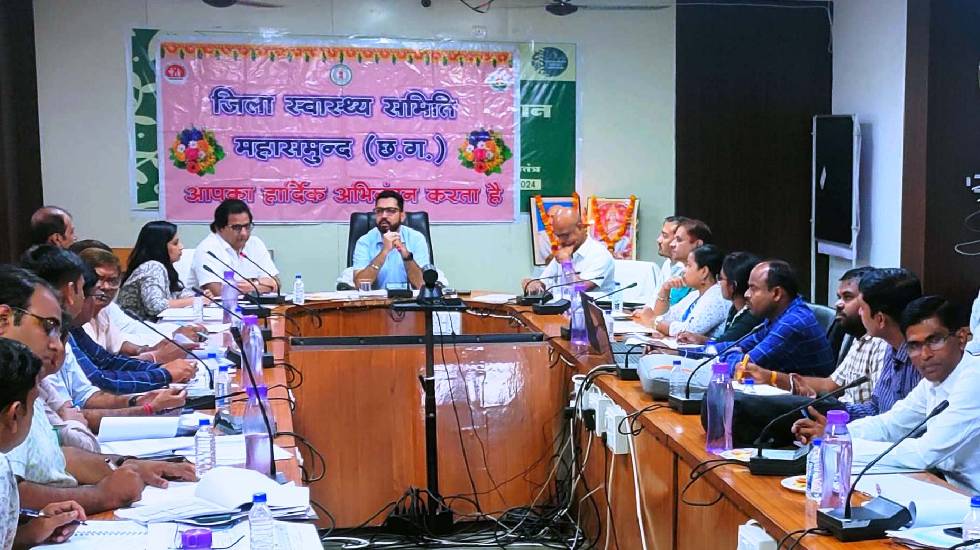 महासमुंद : प्रभावित क्षेत्रों में फ्लोरोसिस की जांच और उपचार... - CG Sandesh