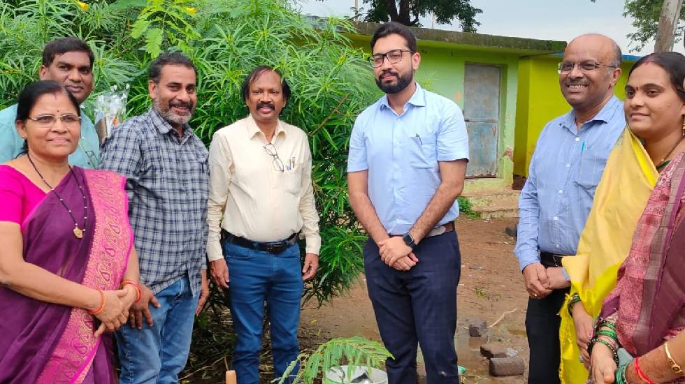 महासमुंद : कलेक्टर ने पालकों से अपने बच्चों के पढ़ाई स्तर निय... - CG Sandesh