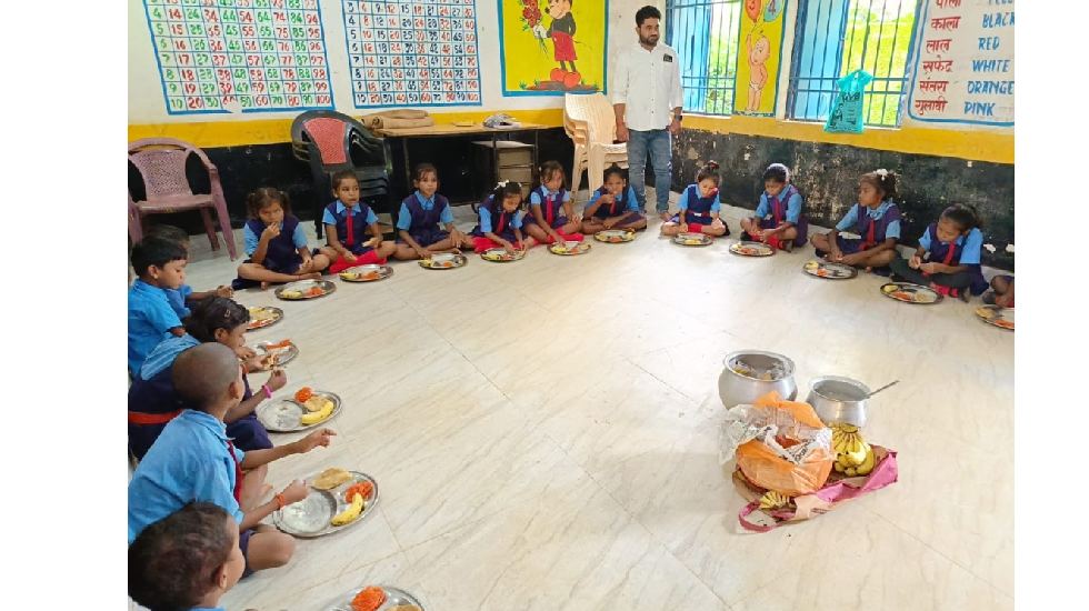 सरायपाली : शास.प्राथ. शाला अंतर्ला,बिजातीपाली,माधोपाली के छा... - CG Sandesh