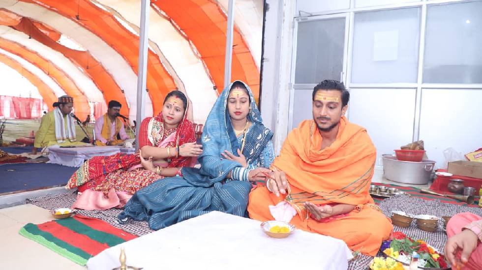 महासमुंद : श्रावण शिवरात्रि पर हुआ महारुद्राभिषेक, श्रद्धालु... - CG Sandesh