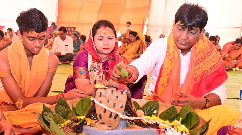 महासमुंद : सवा लाख पार्थिव शिवलिंगों का हुआ महारुद्राभिषेक, ... - CG Sandesh