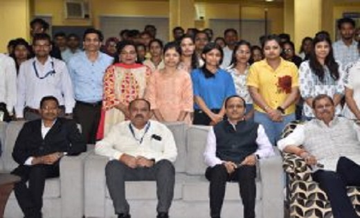मैट्स यूनिवर्सिटी में हुआ ओरिएंटेशन प्रोग्राम , करियर के विभिन्न अवसरों की दी गई जानकारी