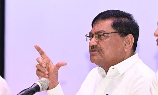 देवेन्द्र यादव ने लोगों को उकसाकर कराई आगजनी, समाज का अपमान भी कियाः दयालदास