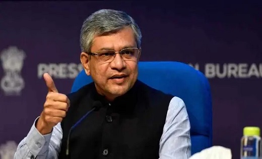UPS : सरकारी कर्मचारियों को मोदी सरकार का बड़ा तोहफा, आखिरी सैलरी का 50% पेंशन के रूप में मिलेगा