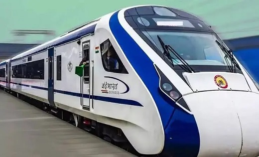 पीएम मोदी आज देश को देंगे एक और नई सौगात, तीन वंदे भारत ट्रेनों को दिखाएंगे हरी झंडी