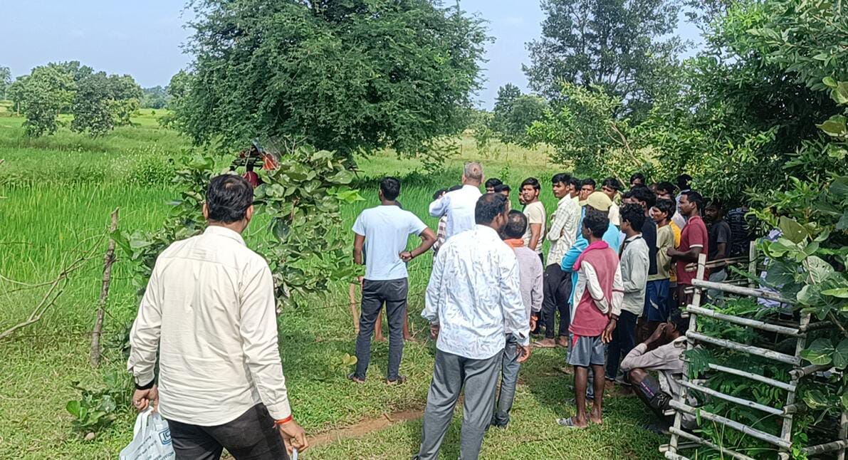 पिथौरा : खेत मे मिली लापता व्यक्ति की लाश। - CG Sandesh
