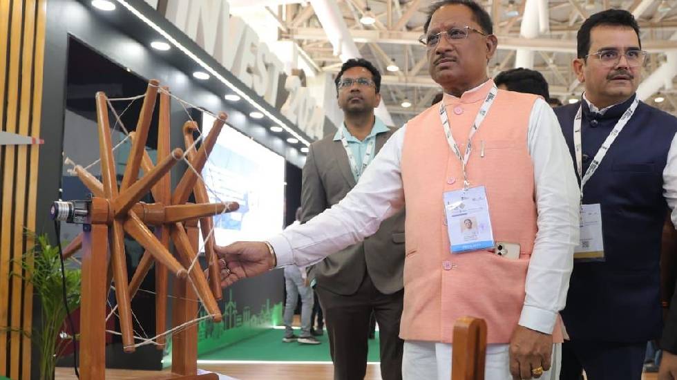 देश में 2030 तक 500 गीगावाट रिन्यूएबल एनर्जी उत्पादन के लक्ष... - CG Sandesh