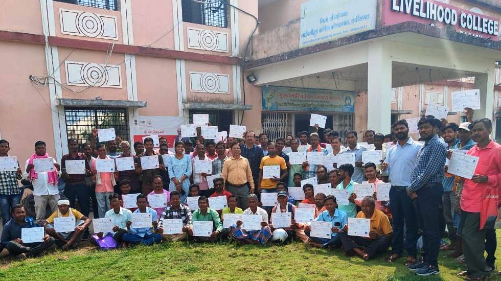 पीएम विश्वकर्मा योजना के हितग्राहियों से प्रधानमंत्री मोदी न... - CG Sandesh