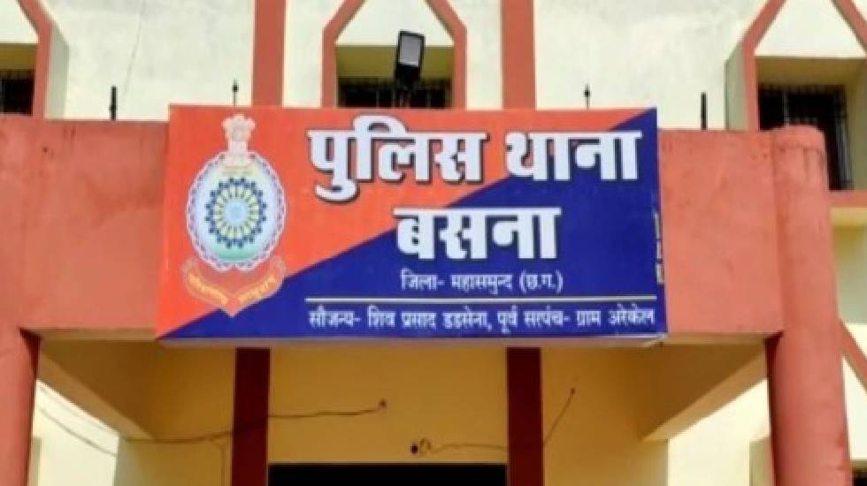 बसना : ट्रैक्टर पलटने से एक व्यक्ति की मौत - CG Sandesh
