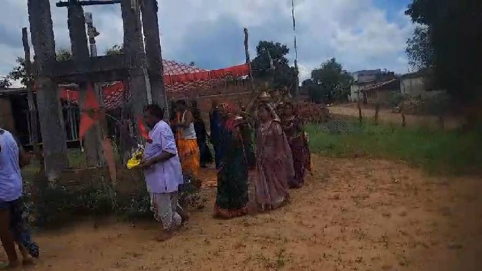 सरायपाली : अच्छी बारिश के लिए इंद्र देव की पूजा की गई - CG Sandesh
