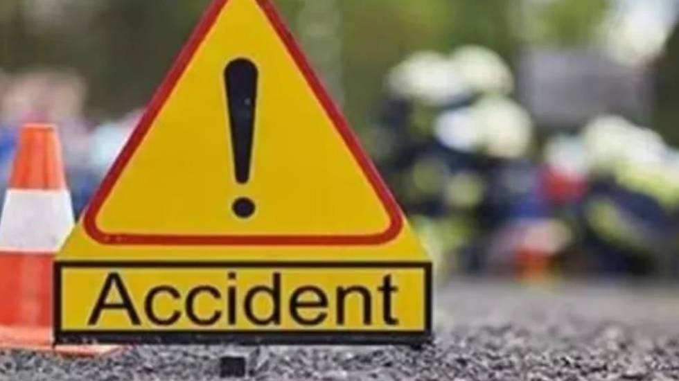 महासमुंद : पीछे से बाइक ने मारी ठोकर, 2 घायल - CG Sandesh