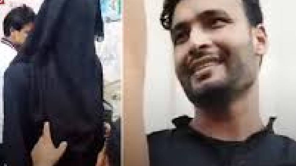 प्रेमिका से मिलने बुर्का पहनकर पहुंचा युवक, लोगों ने बच्चा च... - CG Sandesh