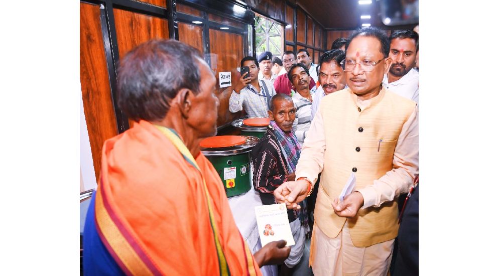 CG : मुख्यमंत्री विष्णु देव साय के हाथो 100 कुंभकारों को मिल... - CG Sandesh
