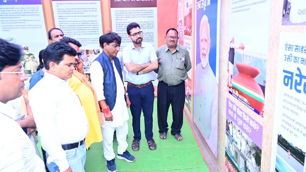 महासमुंद : विधायक योगेश्वर सिन्हा ने प्रधानमंत्री मोदी के जी... - CG Sandesh