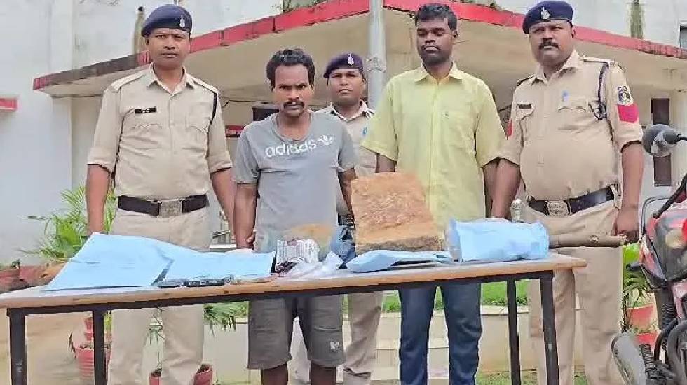 CG : रेप के बाद हत्या : 30 फीट गहरी खाई में मिली थी लाश - CG Sandesh