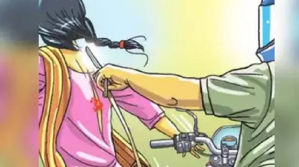 महासमुंद : पैदल ट्यूशन जा रही छात्रा पर नुकीली वस्तु से हमला - CG Sandesh