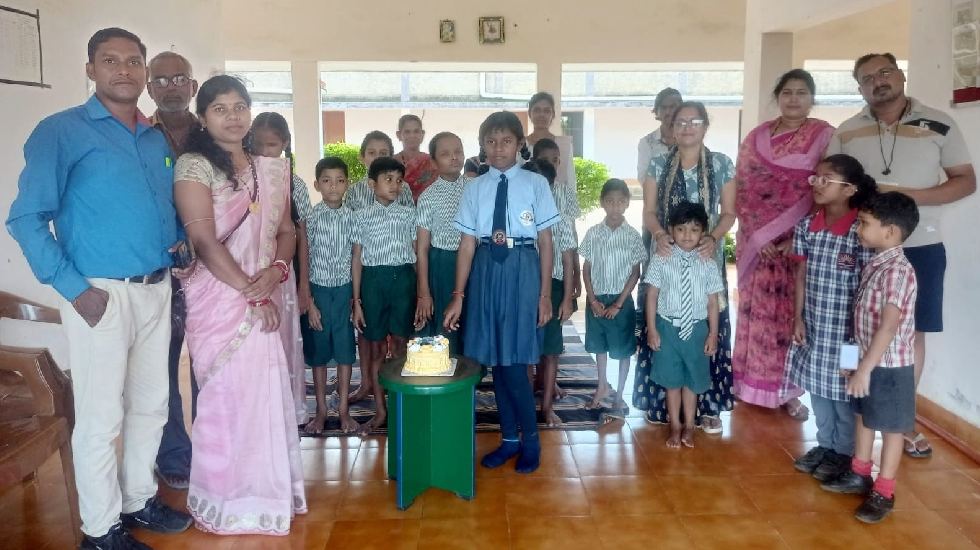 उड़ान संस्था सरायपाली में न्योता भोज का आयोजन - CG Sandesh