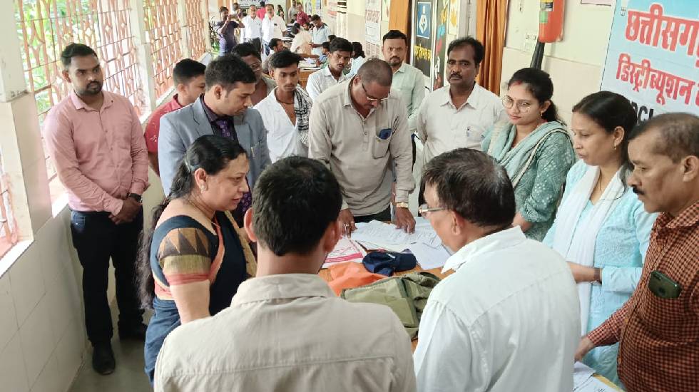 महासमुंद : नेशनल लोक अदालत में 42,560 लंबित मामलों का निराकर... - CG Sandesh