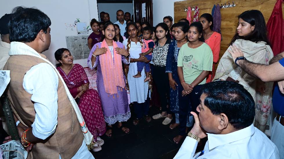 महासमुंद : मंत्री दयाल दास बघेल ने कन्या छात्रावास मचेवा का ... - CG Sandesh