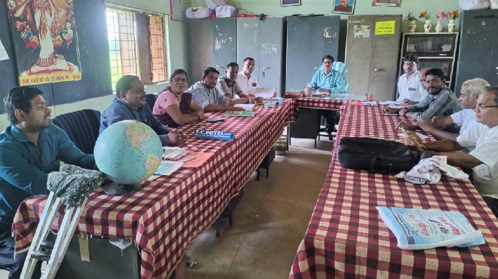 सरायपाली : संकुल स्तरीय बैठक संकुल केंद्र बोदा - CG Sandesh