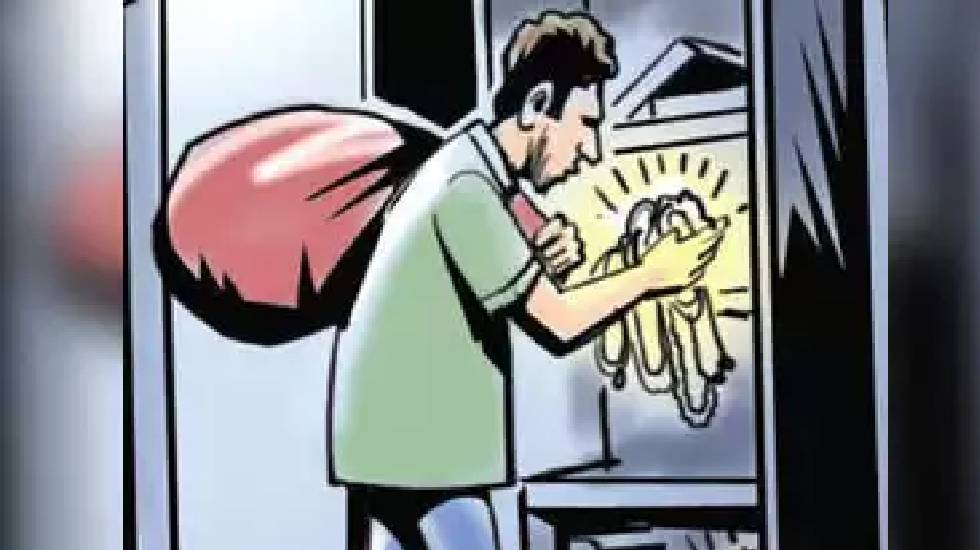 सरायपाली : आलमारी के लॉकर से सोने-चांदी के जेवर चोरी - CG Sandesh