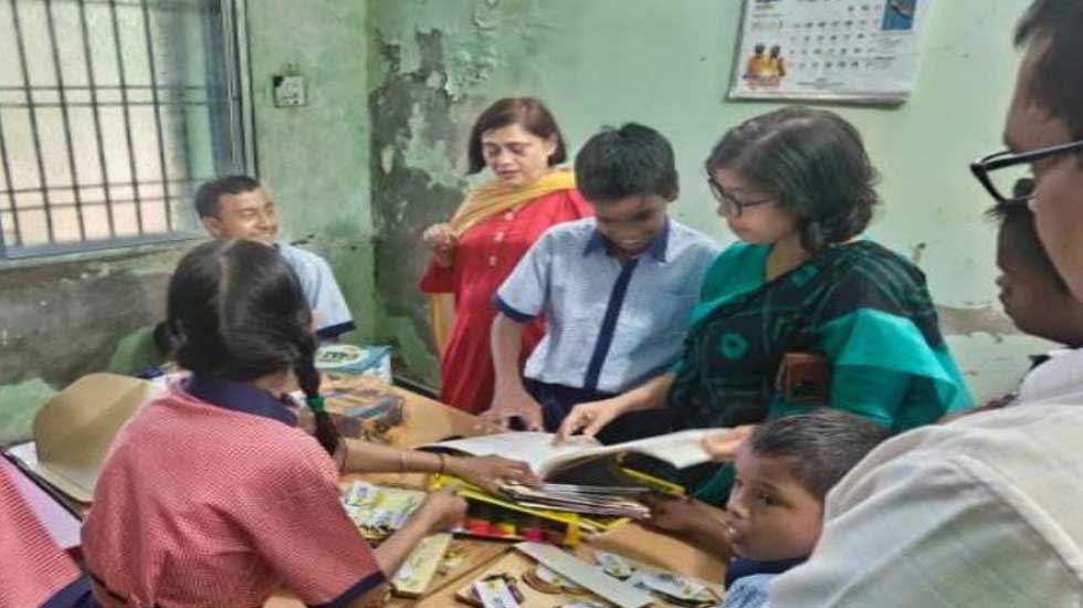 महासमुंद : प्रभारी सचिव शहला निगार ने शासकीय बहु दिव्यांग वि... - CG Sandesh