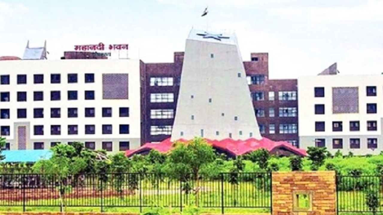 CG ब्रेकिंग : IAS अफसरों के तबादले, हटाए गए कई जिलों के कलेक... - CG Sandesh