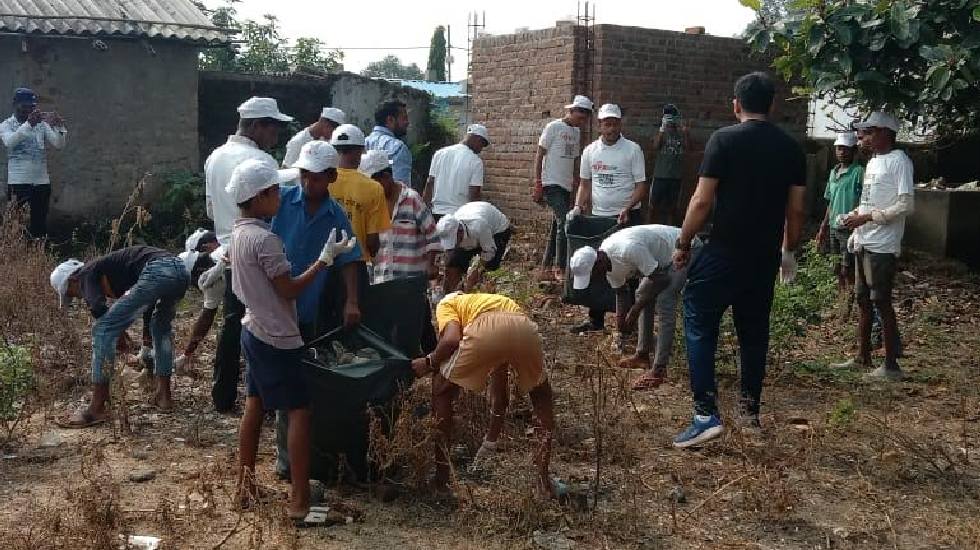 महासमुंद : ग्राम पंचायत खल्लारी में चलाया गया स्वच्छता ही से... - CG Sandesh