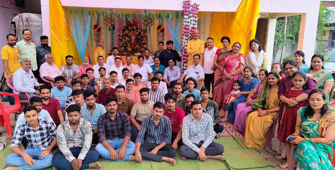 अघरिया हॉस्टल डंगनिया में गणेश प्रतिमा किया गया स्थापित - CG Sandesh