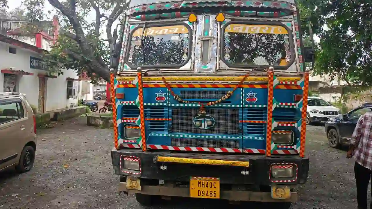 बसना : ट्रक से कर रहे थे मवेशियों की तस्करी, 5 गिरफ्तार - CG Sandesh