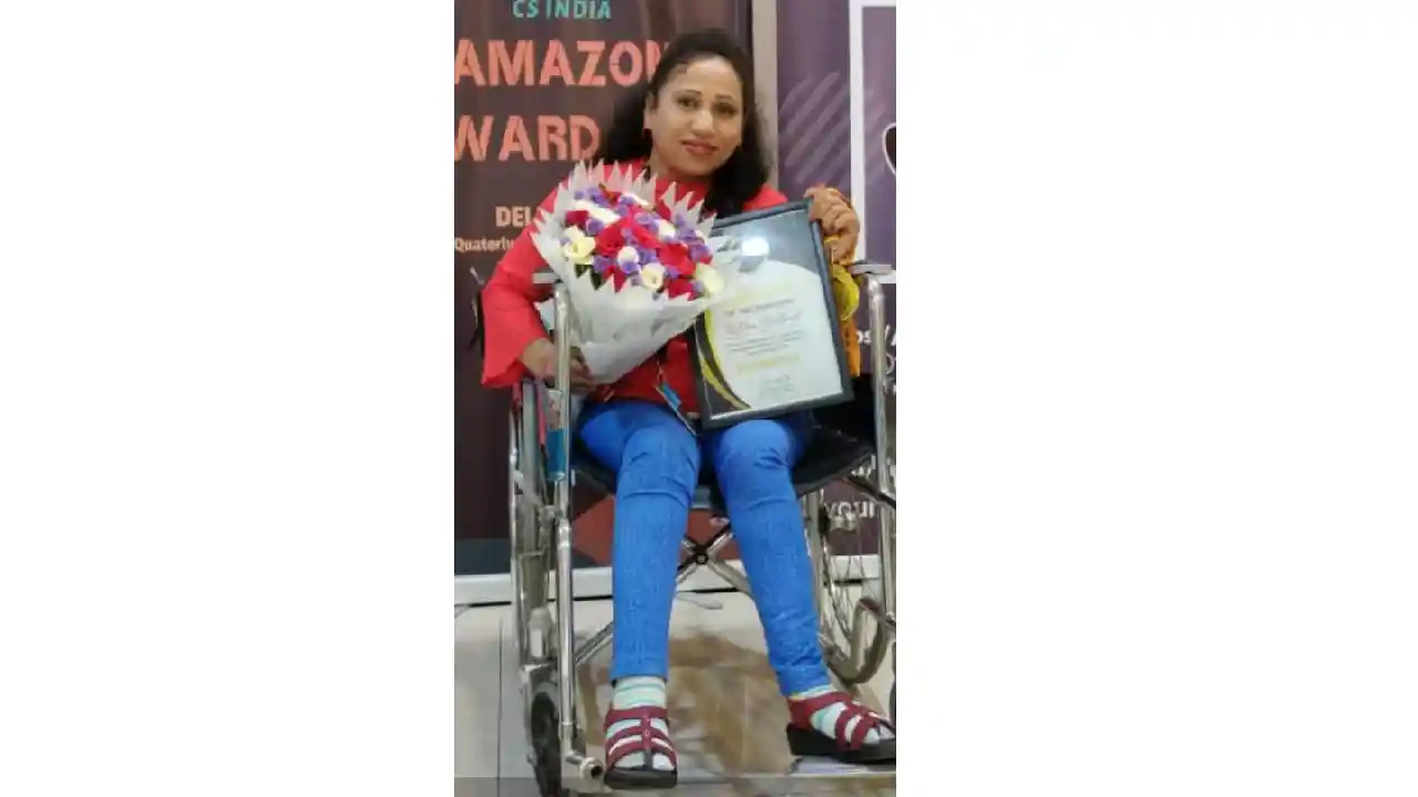 फेस्टिव सीज़न में उत्कृष्ट सेवा: अमेज़न में रेखा की मेहनत और ... - CG Sandesh