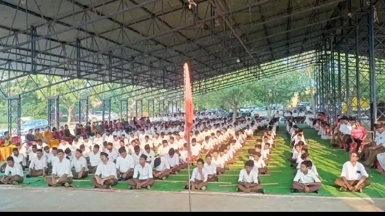 राष्ट्रीय स्वयंसेवक संघ के 100 पूर्ण होने पर नगर सरायपाली मे... - CG Sandesh