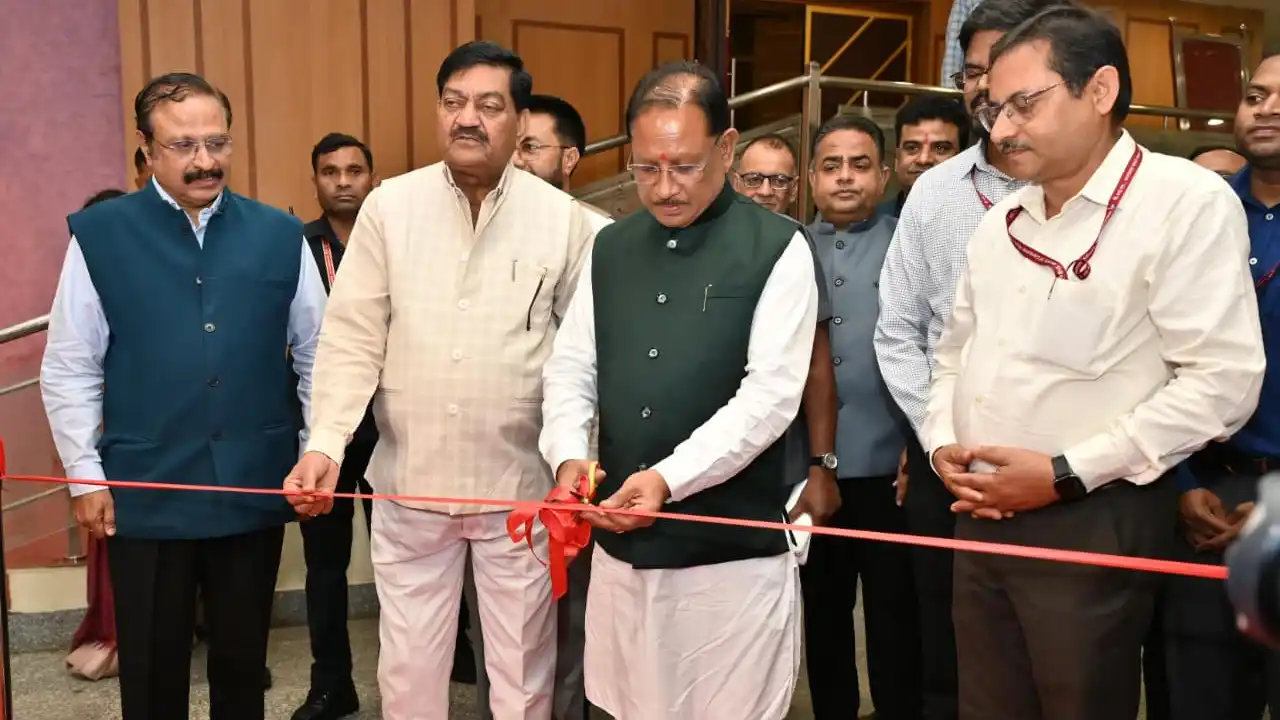 विश्व मानक दिवस के अवसर पर आयोजित मानक महोत्सव में शामिल हुए... - CG Sandesh