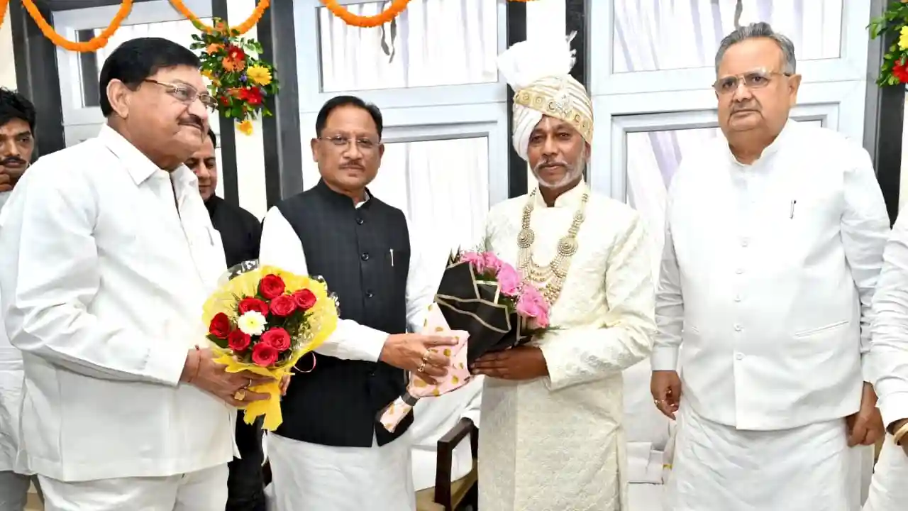 मुख्यमंत्री साय गुरु खुशवंत साहेब के गृहप्रवेश कार्यक्रम में... - CG Sandesh