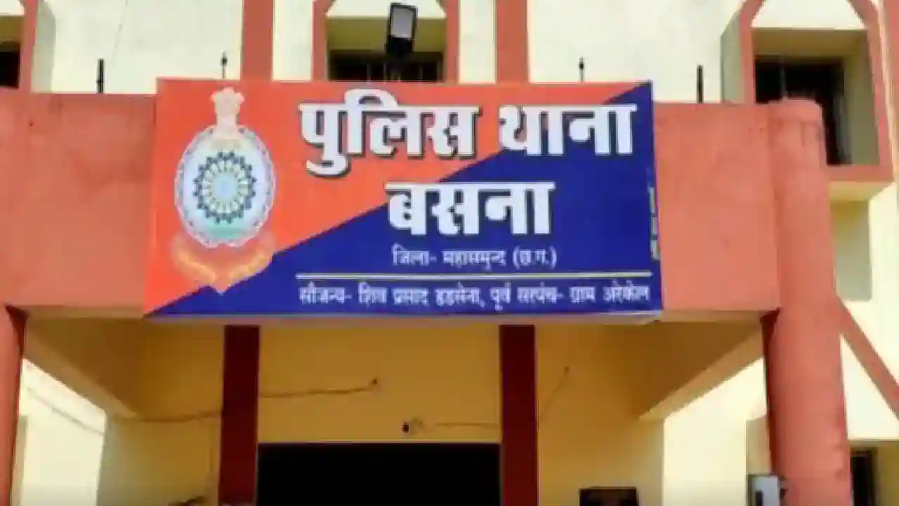 बसना : पत्नी और बच्चे को कुर्सी, गिलास फेंककर मारा; केस दर्ज - CG Sandesh