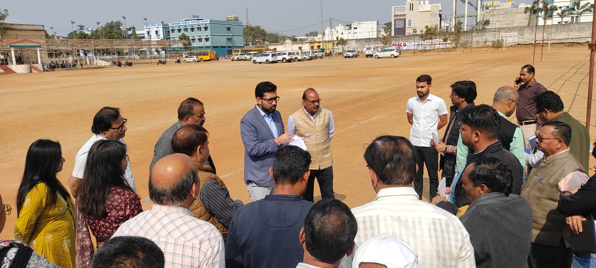 महासमुंद : कलेक्टर लंगेह ने गणतंत्र दिवस की तैयारियों का लिय... - CG Sandesh