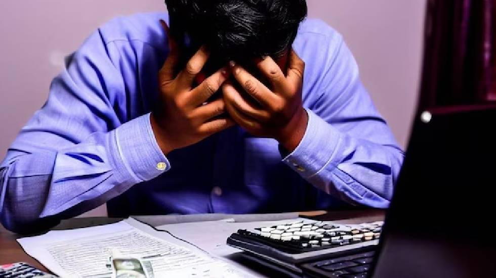 बसना : ऑनलाइन टास्क, जॉब देने के नाम पर 2.14 लाख रुपये की ठग... - CG Sandesh