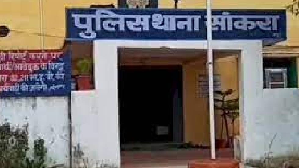 सांकरा : पति से महिला समुह के किस्त का पैसा मांगने पर की मार... - CG Sandesh