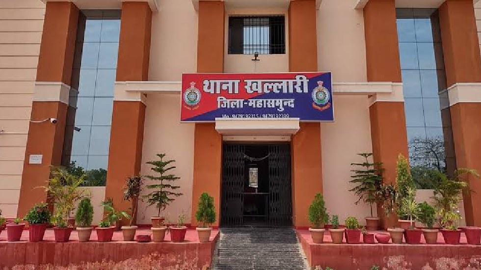खल्लारी : मवेशियों का अवैध परिवहन कर रही पिकअप वाहन हुई दुर्... - CG Sandesh