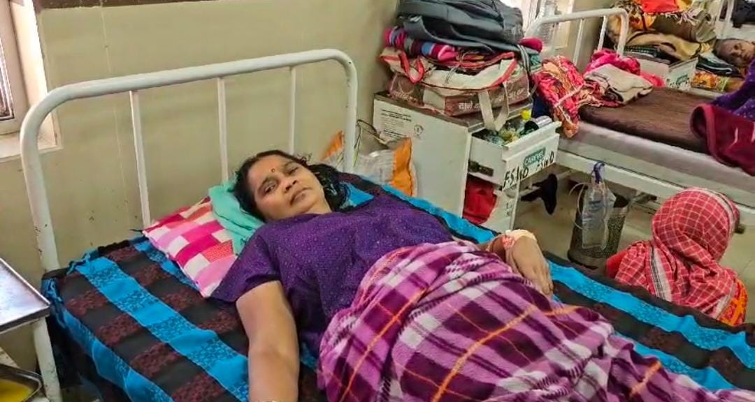CG : पति - पत्नी के झगड़े में बीच बचाव करने आई मां, तो बेटे ... - CG Sandesh