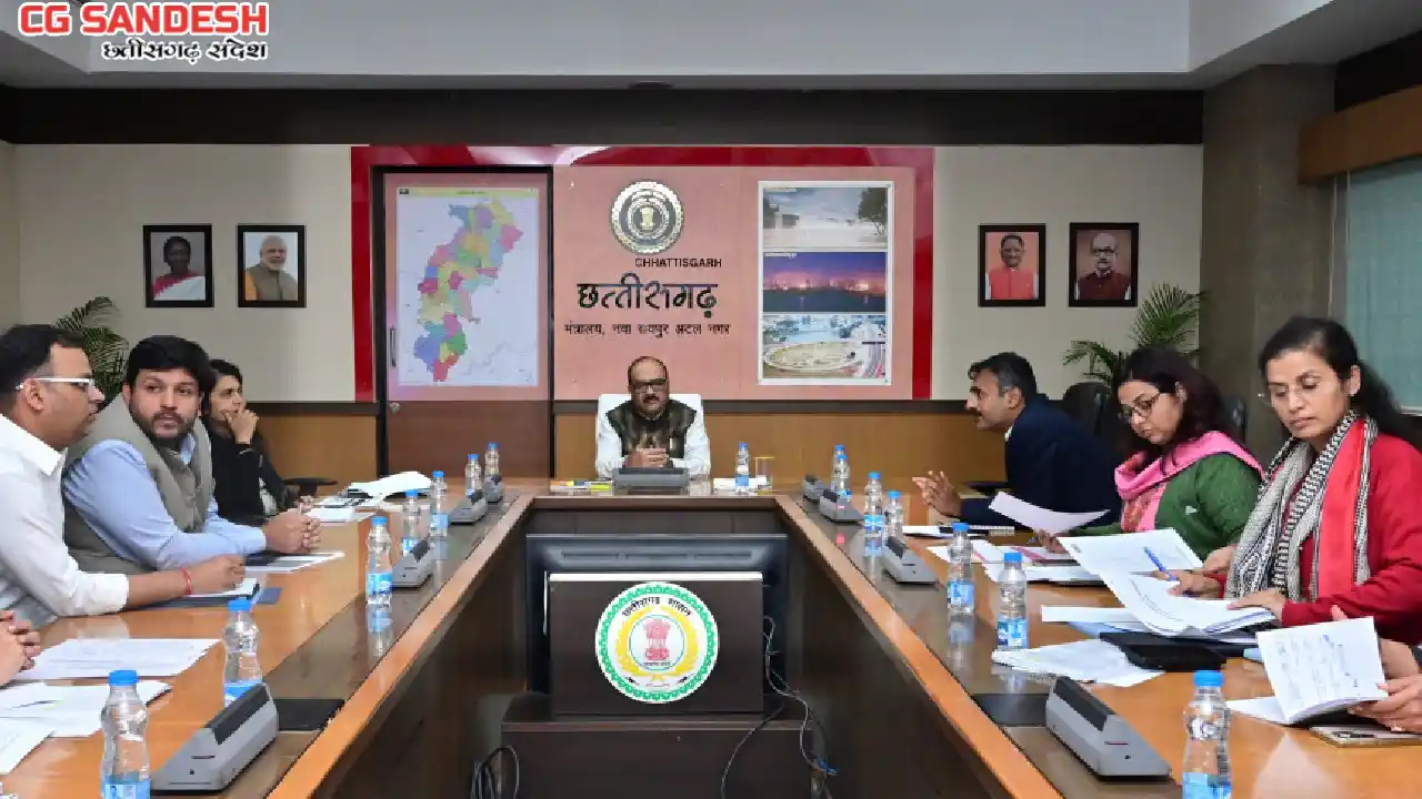 CG : आधार कार्ड सभी को उपलब्ध कराने के निर्देश - CG Sandesh