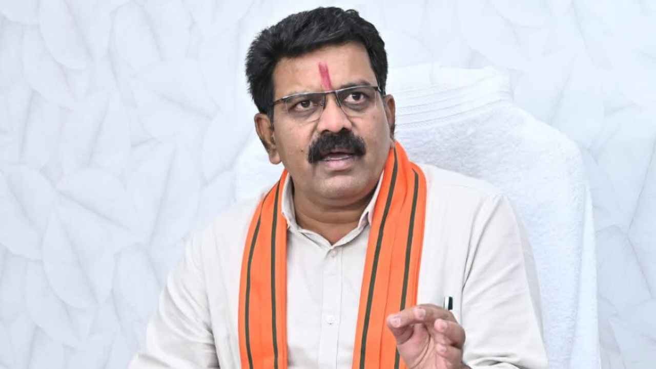 CG : जो घुसपैठ रह रहे है, उनको कान पड़कर बाहर फेंका जाएगा - ... - CG Sandesh