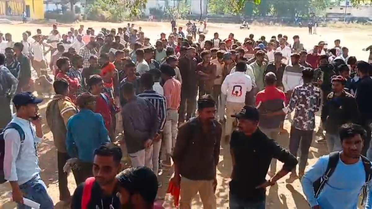  CG : आरक्षक भर्ती चयन सूची में गड़बड़ी, युवाओं का फूटा गुस्... - CG Sandesh