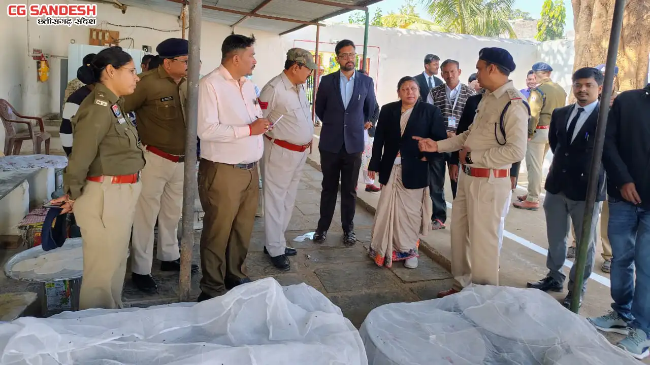महासमुंद : अंडर ट्रायल रिव्यू कमेटी ने किया जिला जेल का निरी... - CG Sandesh