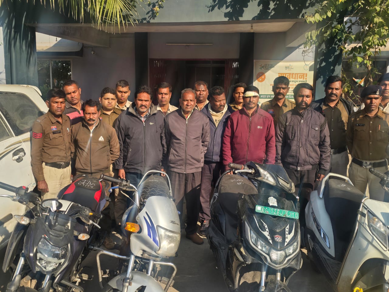  CG : 5 लाख का 2.50 करोड़ बनाने का लालच देकर तीन लोगों की हत... - CG Sandesh