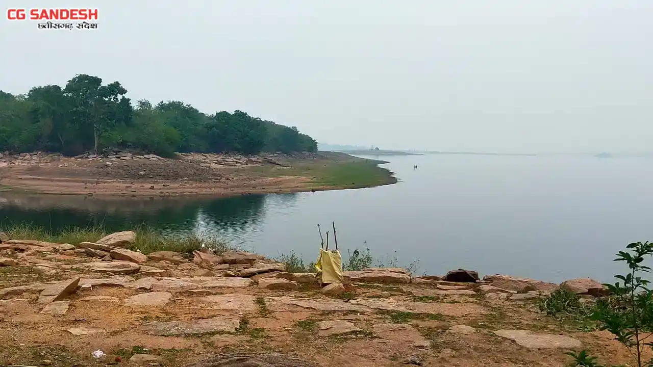 महासमुंद :  5 जनवरी से 13 गांवों के लिए कोडार जलाशय से छोड़ा ... - CG Sandesh