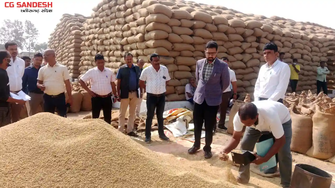 महासमुंद : कलेक्टर लंगेह ने किया भंवरपुर, गढ़फुलझर एवं पिरदा ... - CG Sandesh