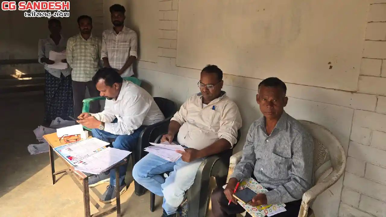 महासमुंद : जिले में विशेष गहन पुनरीक्षण कार्य सतत रूप से जार... - CG Sandesh